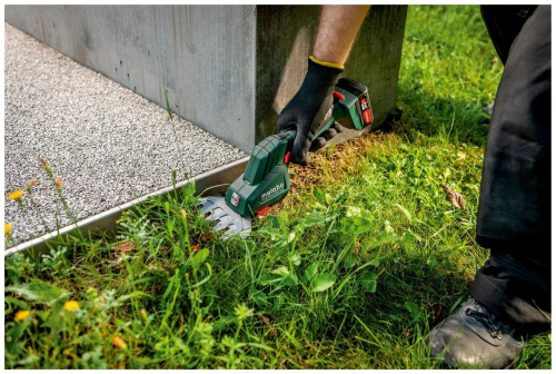 Аккумуляторные ножницы-кусторез Metabo PowerMaxx SGS 12 Q 1х2.0 фото 3 Аккумуляторные ножницы-кусторез Metabo PowerMaxx SGS 12 Q 1х2.0 фото 3