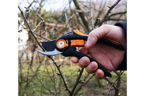 Секатор Fiskars плоскостной SmartFit 111610 фото 2 Секатор Fiskars плоскостной SmartFit 111610 фото 2