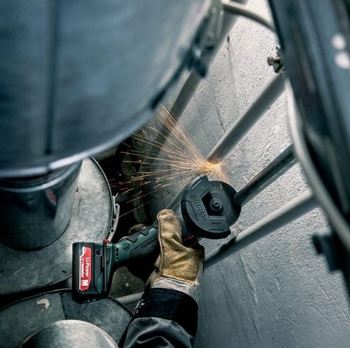 Аккумуляторная угловая шлифмашина Metabo PowerMaxx CC 12 BL фото 7 Аккумуляторная угловая шлифмашина Metabo PowerMaxx CC 12 BL фото 7