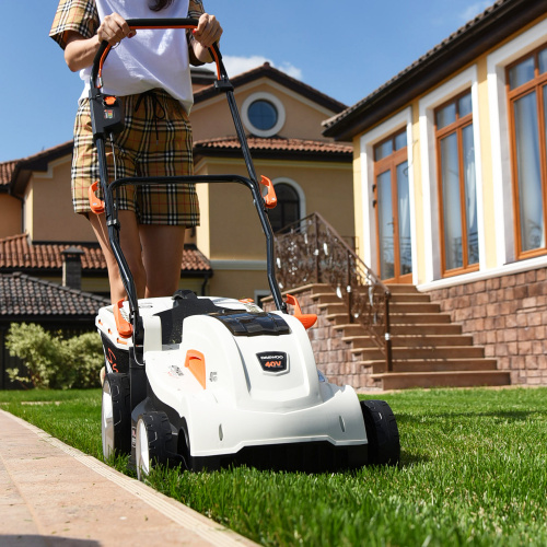 Газонокосилка аккумулятоная DAEWOO DLM 4040Li фото 12 Газонокосилка аккумулятоная DAEWOO DLM 4040Li фото 12